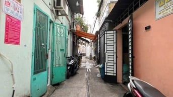 Bán nhà 90/6/11 Nguyễn Phúc Chu. P.Tân Sơn. 4.65m x 25m. Dưới 80tr/m