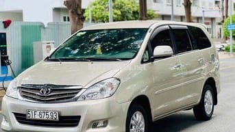 Toyota inova 2009 G