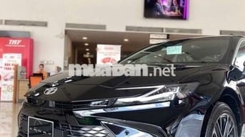 Toyota Camry HEV Top 2025 Tặng trước bạ, BH, PK