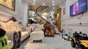 Nhà mới Duy Tân, Phú Nhuận. 3 tầng. Giá 2,780 tỷ.Giao Nguyễn Văn Trỗi