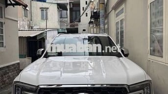 Ford Everest 2024 Titanium 2.0 AT 4x2 - 13000 km