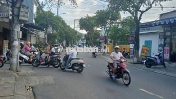 Bán gấp căn nhà mặt tiền đường Tô hiệu  trung tâm quận Liên chiểu Đ N