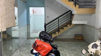 Hẻm xe hơi 86/ Ông Ích Khiêm 5.5x30m nở hậu L trệt 2 lầu đang cho thuê