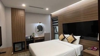 KHÁCH SẠN QUẬN HAI BÀ - 130m2 - ĐÀ ĐIỂU ĐẺ TRỨNG RỒNG - 20P luôn full 