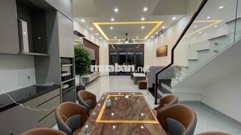 Nhà 3 tầng full nội thất đường Đặng Văn Chung Hoà Xuân