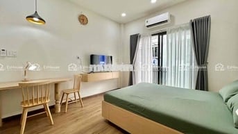 1PN BAN CÔNG THOÁNG NGAY KHU SÂN BAY - GIÁP PHÚ NHUẬN, QUẬN 3, QUẬN 1