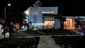 VỀ SÀI GÒN-BÁN BIỆT THỰ VƯỜN MT QL14-4PN 4WC-NỘI THẤT FULL-GẦN SÂN BAY