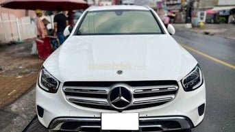 Mercedes Benz GLC 2022 200 4Matic V1, màu trắng.