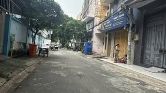 Bán nhà HXH đậu trước nhà trường Chinh p15. Q.TB dt: 4,2 x 23. Lầu