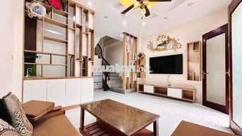 Bán nhà Trương Định, oto đỗ cửa, 10m ra mặt phố, Sđcc
