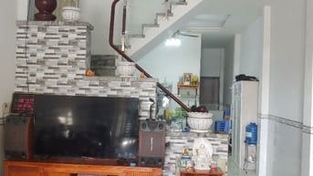 Nhà 1trệt 1 lầu 4x18 mặt tiền sát bên chợ KDC Phú Sinh