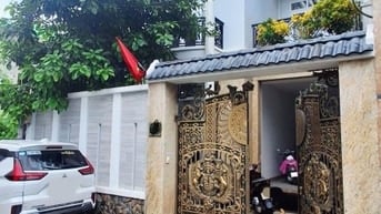 Đi định cư cần bán BIỆT THỰ tâm huyết 8x20 3 tầng ôtô đỗ cửa chỉ 11.4T