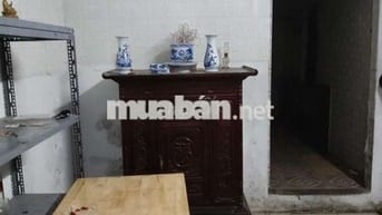 Nhà cấp 4 ,dt 40 m2 , 1 ngủ và 1 khách ngõ rộng 3 m