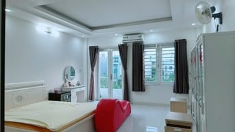 Cần cho thuê Nhà Nguyên Căn 3 Lầu có FULL nội thất Như Hình ở KDC 13E 