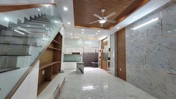 nhà 5x10m trệt 2 lầu 4 phòng ngủ 4wc sân thượng, hẻm ô tô
