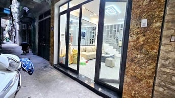 TRUNG TÂM CẦU GIẤY, ĐƯỜNG XUÂN THỦY: NHÀ ĐẸP Ở LUÔN, 20M RA ÔTÔ 