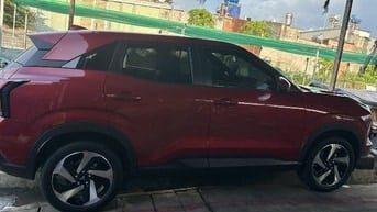 GIA ĐÌNH ÍT ĐI NÊN CẦN BÁN XE XFORCE