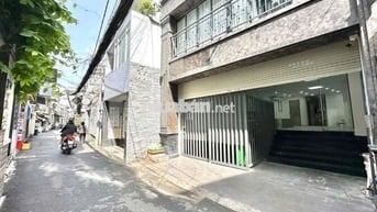 CHO THUÊ MẶT BẰNG KINH DOANH ĐA NGÀNH NGHỀ NGAY NGÃ TƯ PHÚ NHUẬN