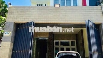 Nhà ở KDC yên tĩnh thuận tiện cho thuê văn phòng, có chỗ đậu xe hơi