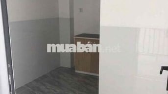 Nhà mới xây , phòng có máy lạnh nội thất đầy đủ