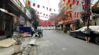 Siêu phẩm phân lô phố Kim Ngưu!Nhà mới đẹp trước nhà ô tô tránh