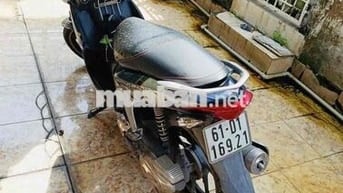 Tôi bán Yamaha Nouvo 2011