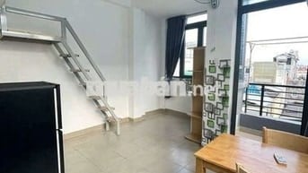 Căn hộ gác trống và full nội thất