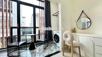 HÌNH THẬT GIÁ THẬT STUDIO THANG MÁY NGAY TOÀ NHÀ VIETTEL, VX DÂN CHỦ