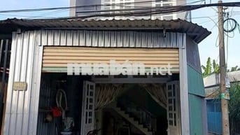 Nhà 2MT,  Huỳnh Thị  Hai, DT: 4mx14m, 1T, 1 lầu, hẻm xe  hơi.