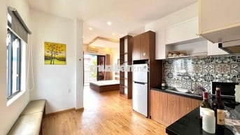 Căn Hộ Studio 40m2 Full Luxury NT 2 Balcon Lớn Ngay Ngã 6 Cộng Hoà