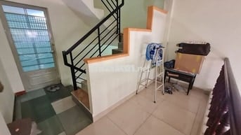 Nhà cho thuê đầy đủ tiện nghi, gần trung tâm