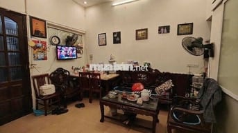 Bán nhà riêng tại Nguyễn Trãi Thanh Xuân, chỉ 7,5 tỷ, 40m2x4t, mt 5.1m