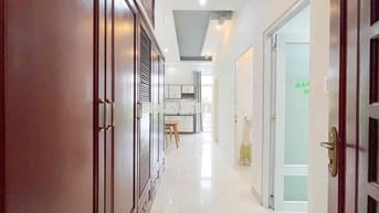 cho thuê căn hộ 2pn ban công ngay vòng xoay trung sơn sát rmit