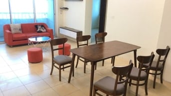 Cho thuê căn hộ chung cư 96 Định Công, 135 m2 sát đường giải phóng