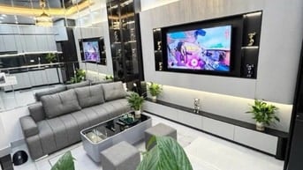 Nhà đẹp Đê Trần Khát Chân - 30m2 - ngõ thông - ô tô đỗ cổng -Sổ vuông 