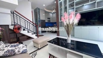 Nhà 3 lầu full nội thất HXH thông Nguyễn Văn Qúa 8x8m giá 7ty1 tl