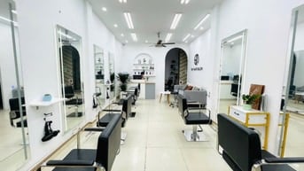CHO THUÊ NHÀ NGUYÊN CĂN MẶT TIỀN PHỐ GIÁP NHẤT - NGÃ TƯ SỞ 