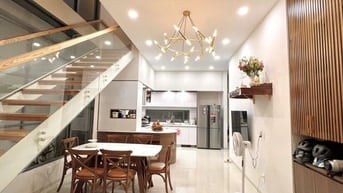 NGỘP giảm 6 tỷ MTKD 4 lầu đẹp Nguyễn Hữu Tiến 160m2 ngang 5m 19.3 tỷ