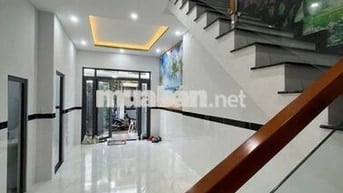Bán gấp nhà lầu Tân Vạn Biên Hoà, gần ngã ba Tân Vạn Dĩ An