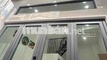 CÓ 2..9Ty CÓ NGAY NHÀ 3TẦNG NGAY KHUÔNG VIỆT DTSD60..m2 2PN-3VS