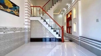 Bán gấp căn nhà 2 lầu giá 2ti480 Đ.Liên Khu 4-5 BHH.B-Quận Bình Tân 