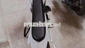 10tr ae đam mê qua coi xe bớt chút lộc lá