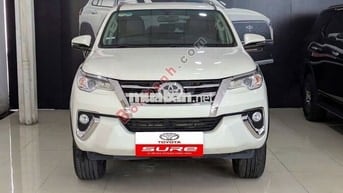 Fortuner 2.4G 4x2 AT – Máy dầu, số tự động, 1 cầu