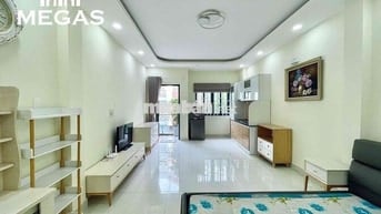 Căn Hộ 40m2 Có Ban Công FullNT Cao Cấp Gần Ngay Lê Văn Sỹ Tiện Qua Q3