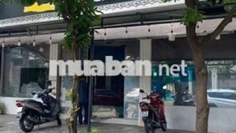 Sang mặt bằng 2 mặt tiền 180m2 góc tên lửa số 7
