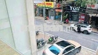 Số 2 Nguyễn Khang Dt: 82m2 x Mt: 5m Cầu Giấy