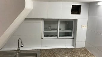 Cho Thuê nhà 2.5 tầng phố Bạch Mai (Đối diện TTTM chợ Mơ)