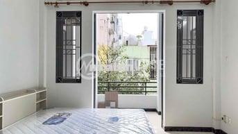 Căn hộ 1PN ban công thoáng, full nội thất, gần trung tâm, Landmark,Q1