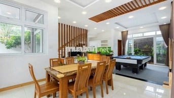 Cho thuê biệt thự sân vườn hẻm ô tô gần biển bãi sau Vũng Tàu