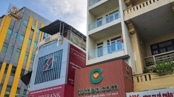 HXH Bùi Viện Q1 .DT : 4m dài 14m,3 Lầu ,6 PN . 16,8 Tỷ